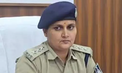 Seoni: सिवनी हवाला लूट में CSP पूजा पांडेय का फोन बना अहम सबूत Seoni: सिवनी हवाला लूट में CSP पूजा पांडेय का फोन बना अहम सबूत
