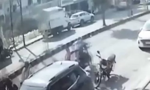 कठुआ में HDFC बैंक के बाहर नकाबपोश बदमाशों ने 4 लाख रुपये की नकदी छीनी