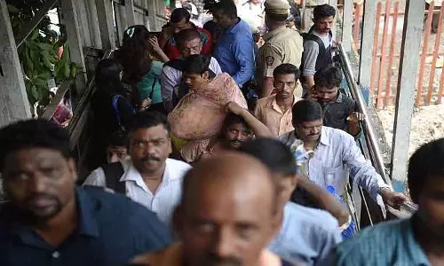 MMRDA विक्रोली मेट्रो और कांजुरमार्ग रेलवे स्टेशन को पैदल यात्री पुल से जोड़ेगा MMRDA विक्रोली मेट्रो और कांजुरमार्ग रेलवे स्टेशन को पैदल यात्री पुल से जोड़ेगा