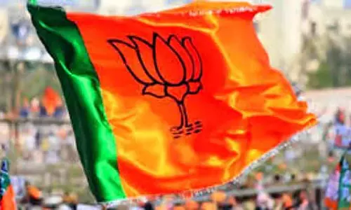 किसान विरोधी नीतियों की निंदा करते हुए BJP ने आज विरोध प्रदर्शन किया किसान विरोधी नीतियों की निंदा करते हुए BJP ने आज विरोध प्रदर्शन किया