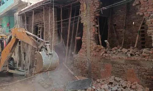 Jalandhar: छह निर्माणाधीन अवैध इमारतें, कॉलोनी गिराई गईं Jalandhar: छह निर्माणाधीन अवैध इमारतें, कॉलोनी गिराई गईं