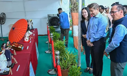 बायकुला ज़ू में पहली बार BMC और जापान कॉन्सुलेट की बोनसाई और ओरिगेमी एग्ज़िबिशन लगी बायकुला ज़ू में पहली बार BMC और जापान कॉन्सुलेट की बोनसाई और ओरिगेमी एग्ज़िबिशन लगी
