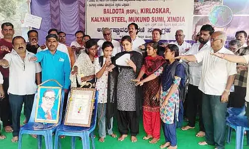 Karnataka : फैक्ट्री बढ़ाने के विरोध में व्यापारियों और रिटायर्ड कर्मचारियों का समर्थन Karnataka : फैक्ट्री बढ़ाने के विरोध में व्यापारियों और रिटायर्ड कर्मचारियों का समर्थन