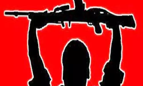 Chhattisgarh में 65 लाख रुपये के इनामी दस माओवादियों ने सरेंडर किया Chhattisgarh में 65 लाख रुपये के इनामी दस माओवादियों ने सरेंडर किया