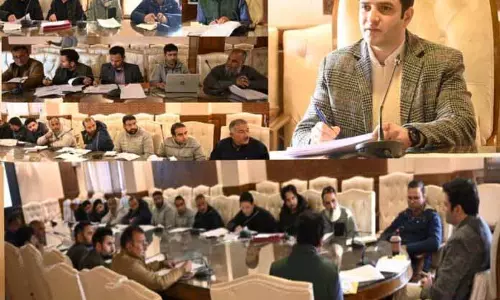 डीसी कुलगाम ने RDD सेक्टर का रिव्यू किया, काम समय पर पूरा करने पर ज़ोर दिया डीसी कुलगाम ने RDD सेक्टर का रिव्यू किया, काम समय पर पूरा करने पर ज़ोर दिया