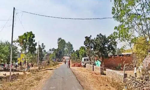 शिरुर तालुका से शुरू करते हुए, Pune जिले के गांवों के मैप पर सड़कों की रंग-वार रिकॉर्डिंग शिरुर तालुका से शुरू करते हुए, Pune जिले के गांवों के मैप पर सड़कों की रंग-वार रिकॉर्डिंग