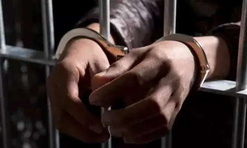Telangana: ईगल फोर्स ने नाइजीरियाई ड्रग कार्टेल का भंडाफोड़ किया Telangana: ईगल फोर्स ने नाइजीरियाई ड्रग कार्टेल का भंडाफोड़ किया