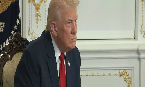 व्हाइट हाउस के पास गोलीबारी: Trump ने संदिग्ध को जंगली राक्षस कहा व्हाइट हाउस के पास गोलीबारी: Trump ने संदिग्ध को जंगली राक्षस कहा