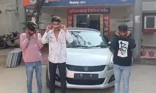 CG: सोशल मीडिया वायरल स्टंट वीडियो के बाद 3 युवक गिरफ्तार CG: सोशल मीडिया वायरल स्टंट वीडियो के बाद 3 युवक गिरफ्तार