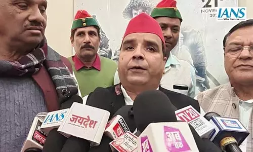 उत्तर प्रदेश: फिल्म 120 बहादुर पर धर्मेंद्र यादव ने फरहान अख्तर को दी बधाई उत्तर प्रदेश: फिल्म 120 बहादुर पर धर्मेंद्र यादव ने फरहान अख्तर को दी बधाई