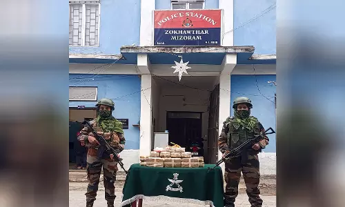 असम राइफल्स ने Mizoram के सैतुअल से 27 करोड़ रुपये मूल्य की मेथामफेटामाइन गोलियां बरामद कीं