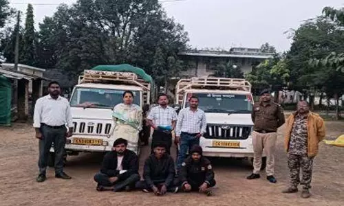 58 क्विंटल अवैध धान सहित दो पिकअप वाहन जप्त