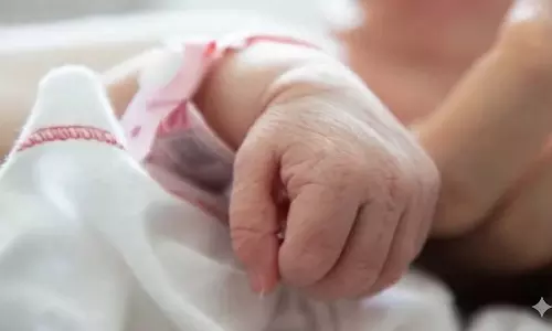 मां की शर्मनाक हरकत! नवजात को अस्पताल शौचालय में फेंका