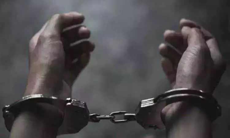 Chennai: बुजुर्ग महिला पर हमला करने के आरोप में 2 महिलाओं समेत तीन लोग गिरफ्तार Chennai: बुजुर्ग महिला पर हमला करने के आरोप में 2 महिलाओं समेत तीन लोग गिरफ्तार