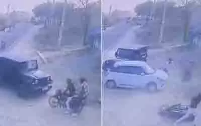 Bansur में कारों ने मोटरसाइकिल को टक्कर मारी, गोलियां चलीं Bansur में कारों ने मोटरसाइकिल को टक्कर मारी, गोलियां चलीं