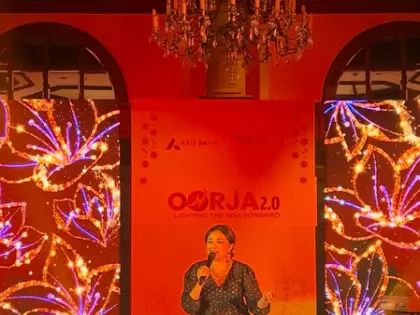 Monali Thakur ने आप की नज़रों ने समझा गाकर धर्मेंद्र को श्रद्धांजलि दी Monali Thakur ने आप की नज़रों ने समझा गाकर धर्मेंद्र को श्रद्धांजलि दी