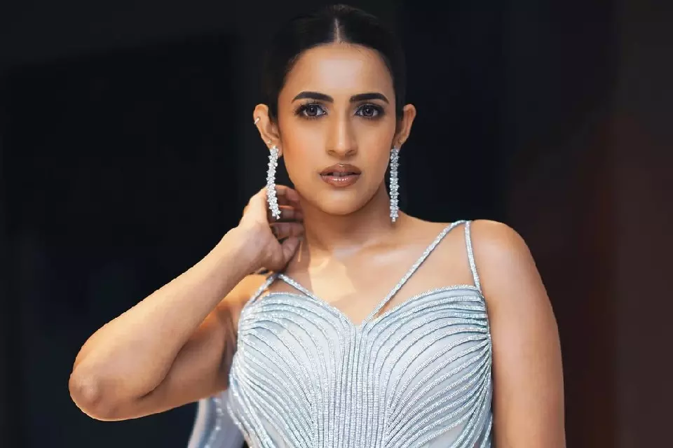 Niharika ने खोला राज, चाचा और भाई ने मुश्किल वक्त में दिया पूरा समर्थन Niharika ने खोला राज, चाचा और भाई ने मुश्किल वक्त में दिया पूरा समर्थन