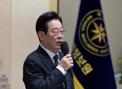 South Korean के राष्ट्रपति ने जासूसी एजेंसी से वफ़ादारी का आग्रह किया South Korean के राष्ट्रपति ने जासूसी एजेंसी से वफ़ादारी का आग्रह किया