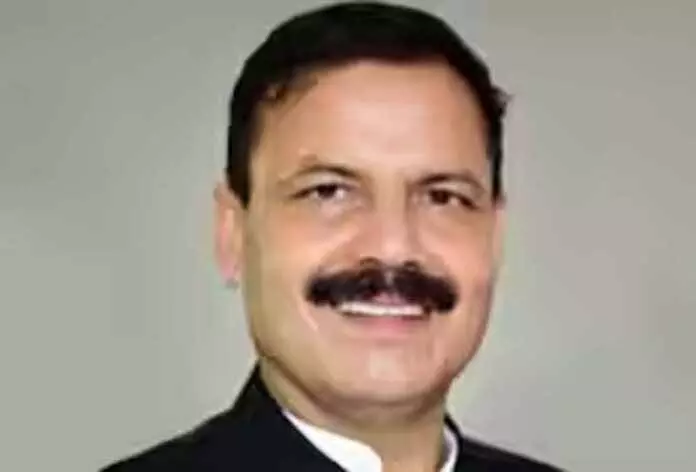 Mankotia ने गुजेड-चिरडी सड़क का उद्घाटन किया Mankotia ने गुजेड-चिरडी सड़क का उद्घाटन किया