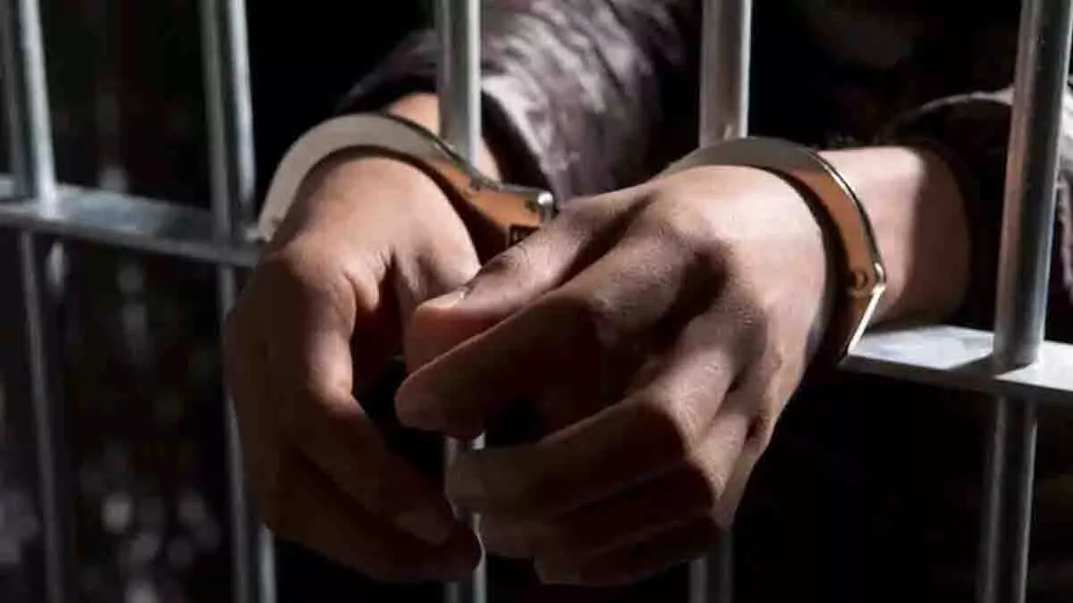 Telangana: ईगल फोर्स ने नाइजीरियाई ड्रग कार्टेल का भंडाफोड़ किया Telangana: ईगल फोर्स ने नाइजीरियाई ड्रग कार्टेल का भंडाफोड़ किया