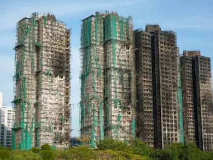 Hong Kong पुलिस रिहायशी इलाके में लगी आग की पूरी जांच करेगी Hong Kong पुलिस रिहायशी इलाके में लगी आग की पूरी जांच करेगी