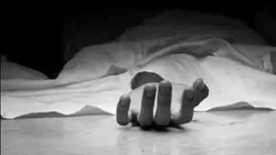 Faridabad में 17 साल की लड़की ने आत्महत्या कर ली Faridabad में 17 साल की लड़की ने आत्महत्या कर ली