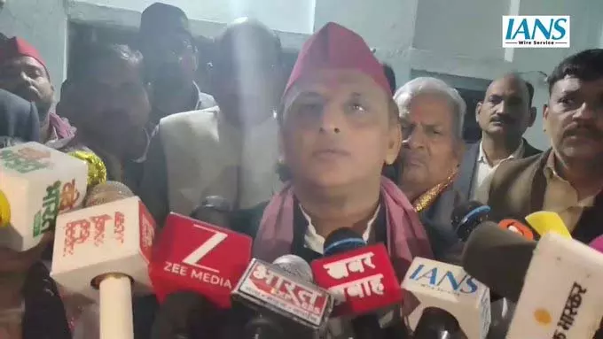 फतेहपुर में एसआईआर सुपरवाइज़र की शादी से पहले आत्महत्या, SP प्रमुख अखिलेश यादव का आरोप फतेहपुर में एसआईआर सुपरवाइज़र की शादी से पहले आत्महत्या, SP प्रमुख अखिलेश यादव का आरोप