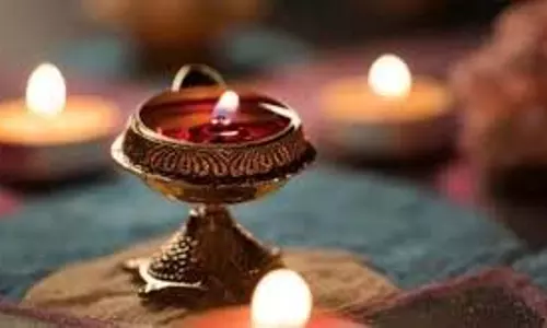 धर्म:घर में इन जगहों पर इस समय जलाया करें दीया, बढ़ने लगेगी सुख-समृद्धि धर्म:घर में इन जगहों पर इस समय जलाया करें दीया, बढ़ने लगेगी सुख-समृद्धि
