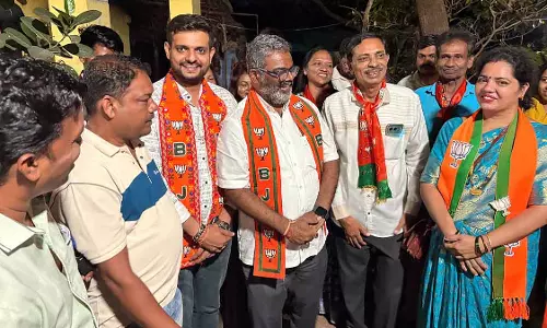 Maharashtra : पालघर चुनाव प्रचार तेज़ होने से BJP के कैलाश म्हात्रे को बढ़त मिली Maharashtra : पालघर चुनाव प्रचार तेज़ होने से BJP के कैलाश म्हात्रे को बढ़त मिली