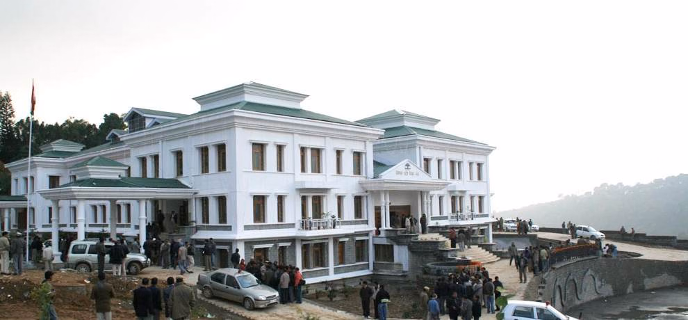 Dharamshala: तपोवन में विपक्ष और सत्तापक्ष में खिंचतान Dharamshala: तपोवन में विपक्ष और सत्तापक्ष में खिंचतान