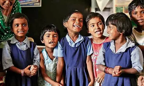 शहरी इलाकों में महिलाओं और बच्चों की समस्याओं को सुलझाने के लिए विजिलेंस कमेटी बनाई गई शहरी इलाकों में महिलाओं और बच्चों की समस्याओं को सुलझाने के लिए विजिलेंस कमेटी बनाई गई
