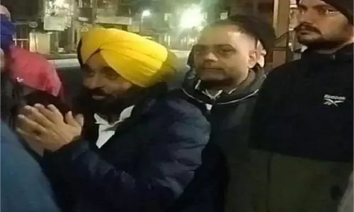 Punjab:CM मान ने सुबह-सुबह बस स्टैंड पर मारा छापा