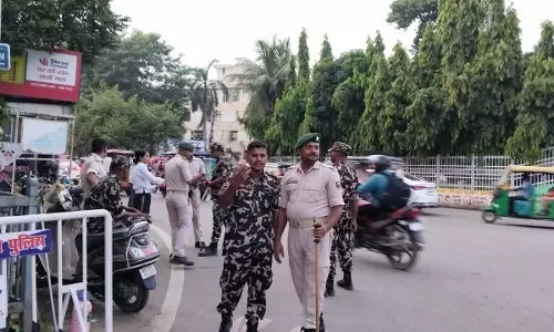 Patna: बिहार में धारा 163 लागू, प्रशासन ने दिए कड़े निर्देश Patna: बिहार में धारा 163 लागू, प्रशासन ने दिए कड़े निर्देश