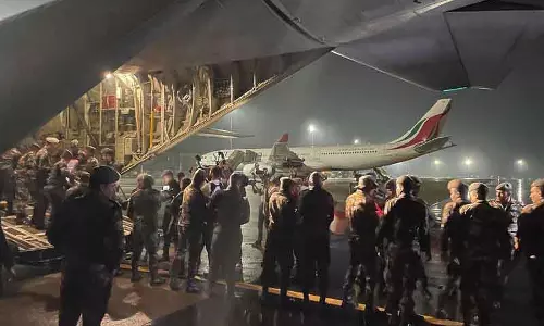 ऑपरेशन सागर बंधु के तहत IAF ने Sri Lanka में 21 टन राहत सामग्री पहुंचाई ऑपरेशन सागर बंधु के तहत IAF ने Sri Lanka में 21 टन राहत सामग्री पहुंचाई