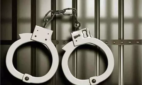 Etawah: खनन विभाग की बड़ी कार्रवाई,  चार ट्रक सीज, तीन चालक गिरफ्तार