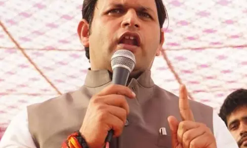 Haryana : हम सरकार हैं ज़िम्मेदारी से भाग नहीं सकते खिलाड़ियों की मौत पर खेल मंत्री Haryana : हम सरकार हैं ज़िम्मेदारी से भाग नहीं सकते खिलाड़ियों की मौत पर खेल मंत्री