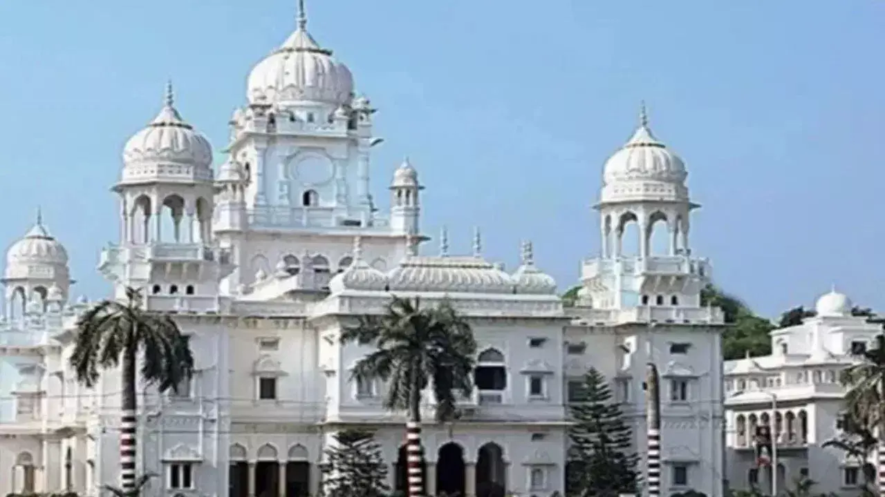 Lucknow: मरीजों की जांच में निजी लैब का इस्तेमाल, KGMU ने उठाया कदम Lucknow: मरीजों की जांच में निजी लैब का इस्तेमाल, KGMU ने उठाया कदम