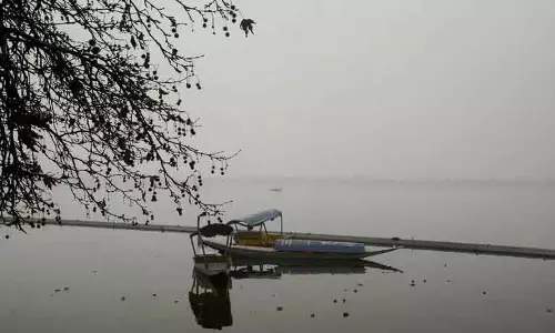 Kashmir में ठंड जारी, Srinagar में -3.1°C तापमान दर्ज Kashmir में ठंड जारी, Srinagar में -3.1°C तापमान दर्ज