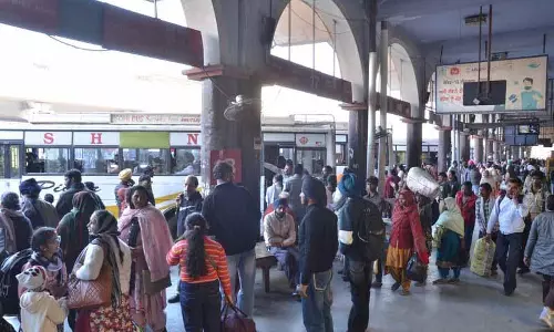 Punjab में बस सर्विस प्रभावित, कर्मचारियों ने बैकडोर प्राइवेटाइजेशन का विरोध किया