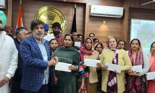 MLA Jimpa ने बाढ़ प्रभावित परिवारों को 1.56 करोड़ रुपये के राहत पत्र सौंपे