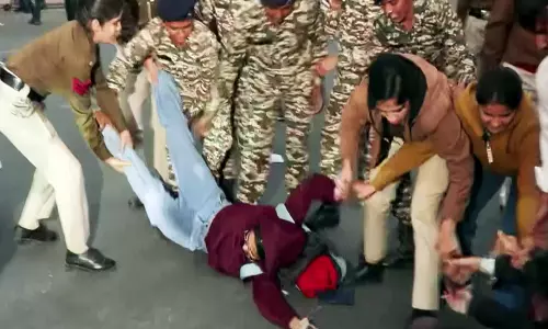 इंडिया गेट प्रदर्शन मामले में Court ने 2 आरोपियों को पुलिस हिरासत, 13 को न्यायिक हिरासत में भेजा