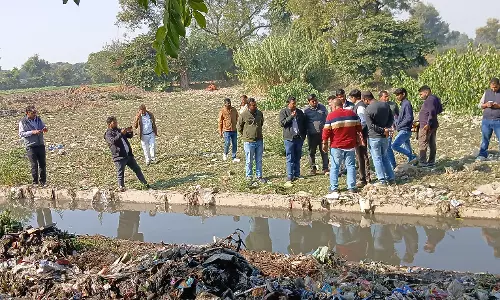 Bareilly: आंवला में चल रहे विकास कार्यों में TAC की गड़बड़ी का खुलासा Bareilly: आंवला में चल रहे विकास कार्यों में TAC की गड़बड़ी का खुलासा