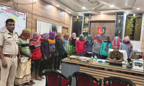 पश्चिम बंगाल: मुर्शिदाबाद में अवैध रूप से रहने के आरोप में 12 बांग्लादेशी नागरिक और एक भारतीय गिरफ्तार