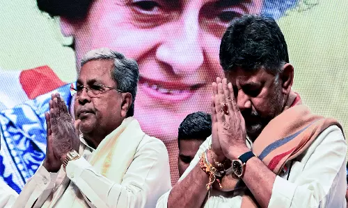सीएम पद के लिए रस्साकशी तेज, DK Shivakumar और सिद्धारमैया नाश्ते पर मिलेंगे
