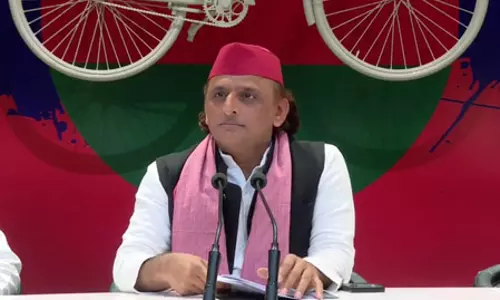 एसआईआर को लेकर भाजपा जल्दबाजी में क्यों, सपा प्रमुख अखिलेश यादव ने सवाल उठाए एसआईआर को लेकर भाजपा जल्दबाजी में क्यों, सपा प्रमुख अखिलेश यादव ने सवाल उठाए