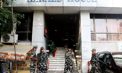 नेशनल हेराल्ड PMLA मामला: दिल्ली की अदालत ने ED के आरोपपत्र पर संज्ञान आदेश 16 दिसंबर तक स्थगित किया नेशनल हेराल्ड PMLA मामला: दिल्ली की अदालत ने ED के आरोपपत्र पर संज्ञान आदेश 16 दिसंबर तक स्थगित किया