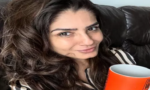 देश में बढ़ते वायु प्रदूषण पर रवीना टंडन ने जताई चिंता, लोगों से की अपील देश में बढ़ते वायु प्रदूषण पर रवीना टंडन ने जताई चिंता, लोगों से की अपील