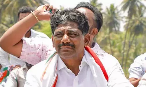 कर्नाटक के पूर्व MP डी के सुरेश ने कहा कि वह निजी काम से दिल्ली आए है