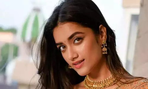 भाग्यश्री बोरसे Tollywood में हॉट टॉपिक बन गई भाग्यश्री बोरसे Tollywood में हॉट टॉपिक बन गई
