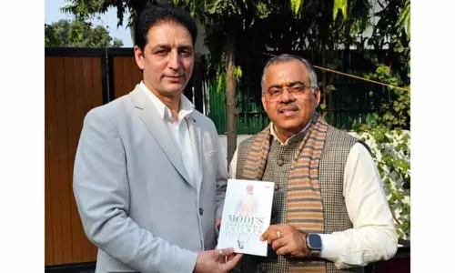 Jammu: शक्ति राज परिहार ने तरुण चुघ से मुलाकात की Jammu: शक्ति राज परिहार ने तरुण चुघ से मुलाकात की